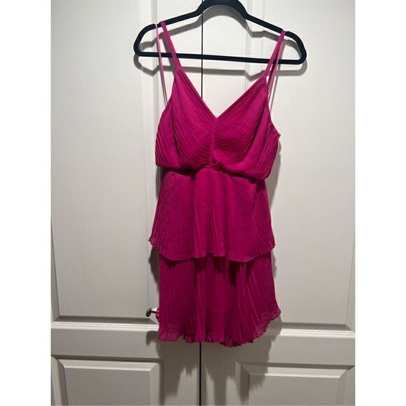 Express Pleated Tiered Cut-Out Pink Dress size S NWT $79 - Picture 4 of 7